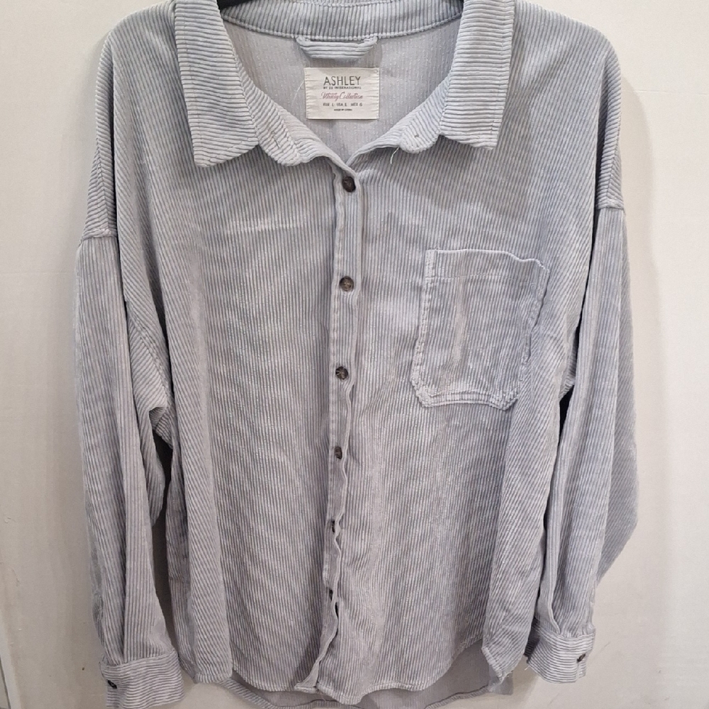 Ashley By 26 International Light Purple Casual Button Down Shirt